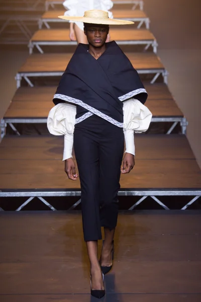 Look 2